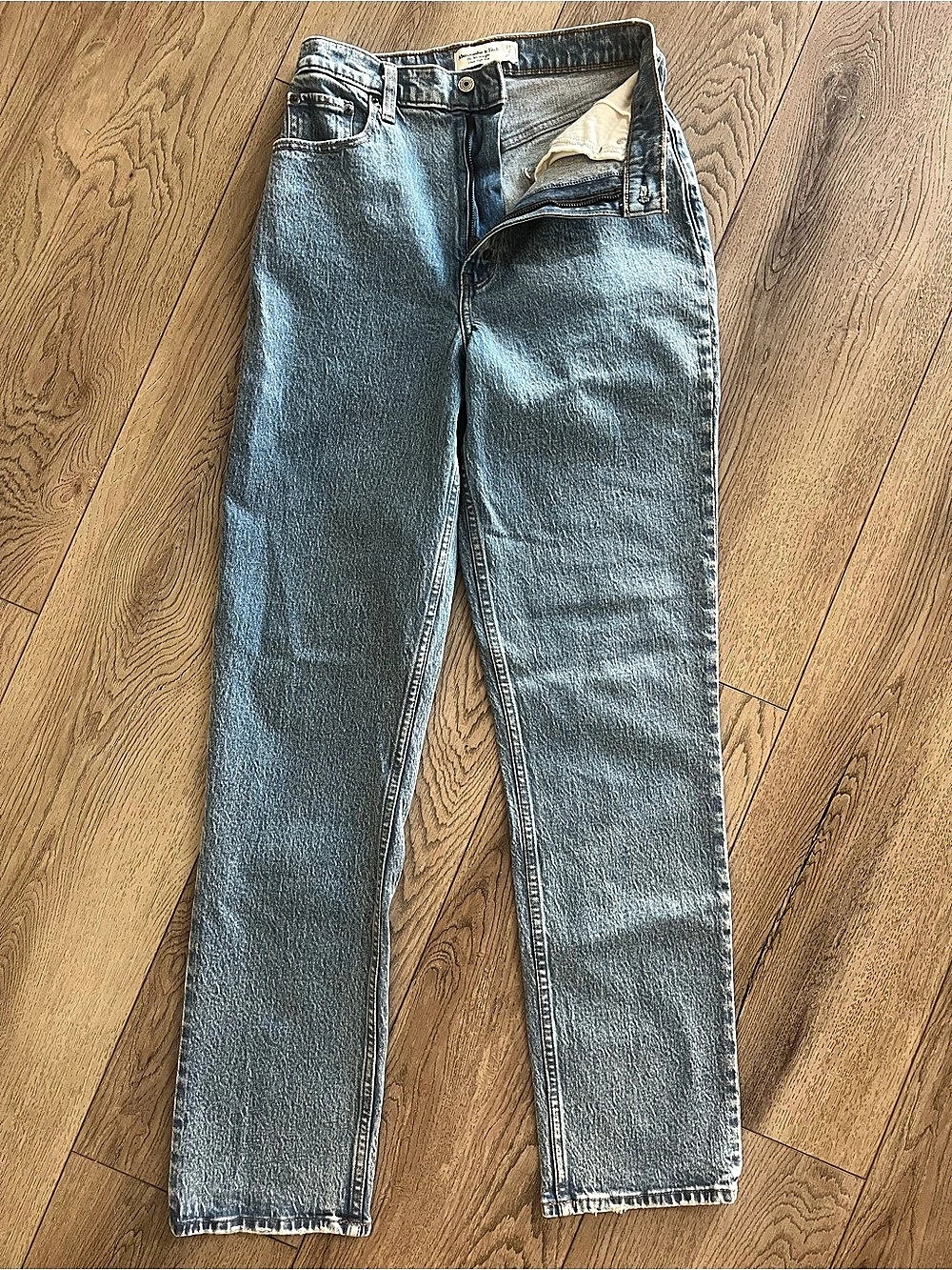 Abercrombie & Fitch 90s Ultra High Rise Straight Jeans Straight Leg Jeans